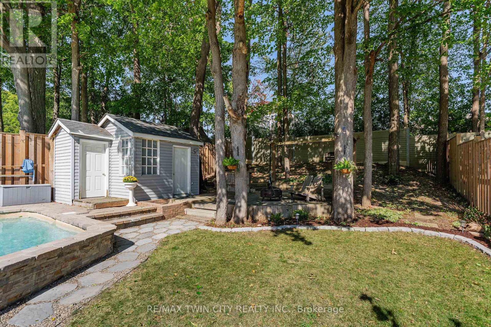 150 Coach Hill Drive, Kitchener, Ontario  N2E 1P4 - Photo 39 - X13855836