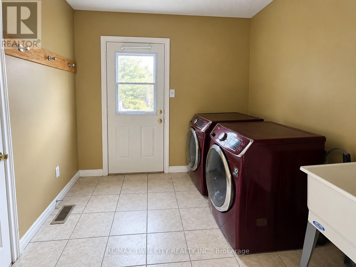 920 Marl Meadow Court, Kitchener, Ontario  N2R 1L4 - Photo 15 - X13855866