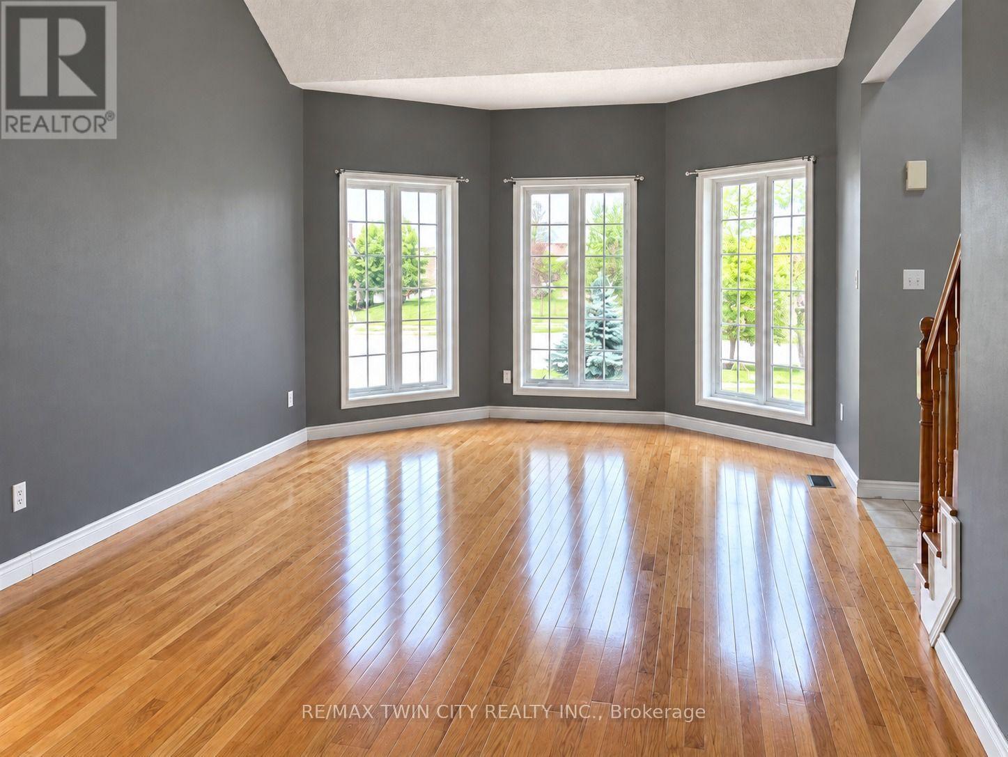 920 Marl Meadow Court, Kitchener, Ontario  N2R 1L4 - Photo 7 - X13855866