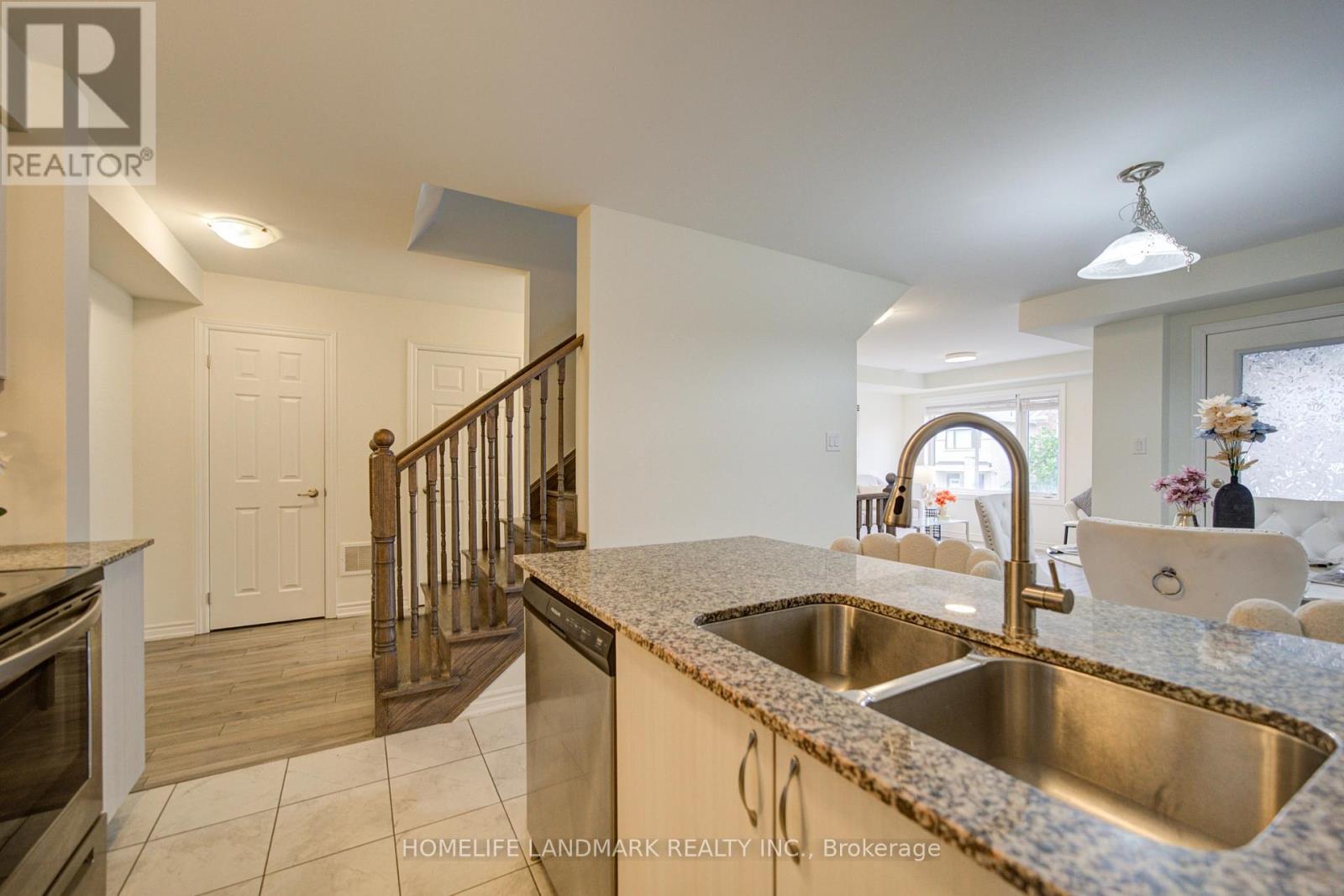 6 Sedgemoor Street, Whitby, Ontario  L1P 0M3 - Photo 23 - E13852954