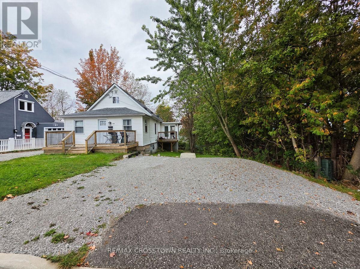 64 BLEEKER STREET, Orillia, Ontario