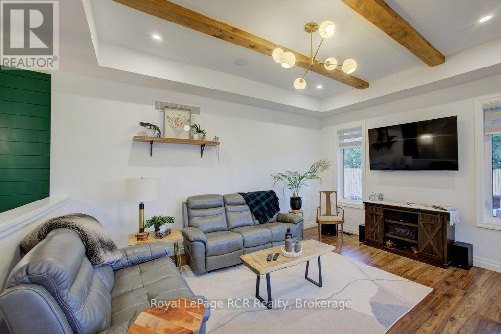 137 Walsh Street, Wellington North, Ontario  N0G 1A0 - Photo 10 - X13855368
