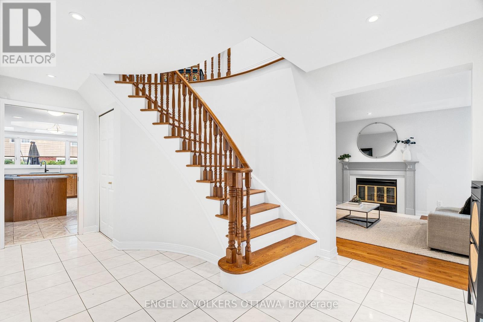 6 Holly Ridge, Ottawa, Ontario  K2S 1C9 - Photo 5 - X13855998