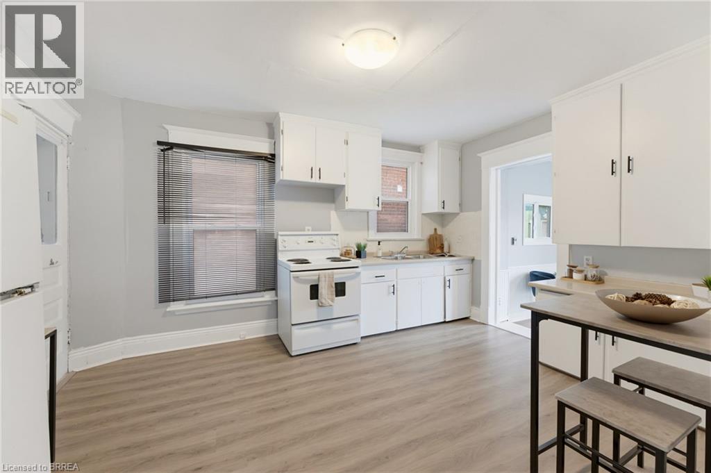 148 Albion Street, Brantford, Ontario  N3T 3M9 - Photo 11 - 40866740