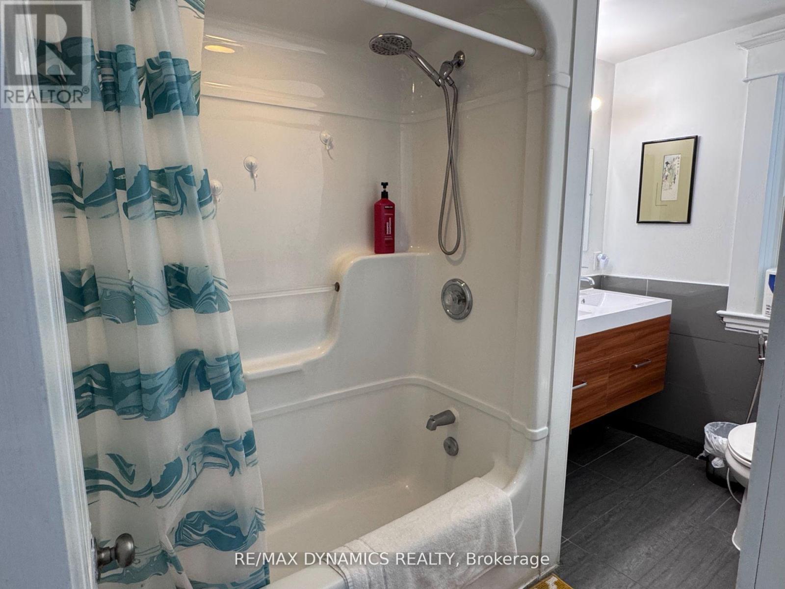5463 Palmer Avenue, Niagara Falls (Downtown), Ontario  L2E 3V2 - Photo 17 - X13855970