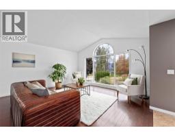 145 Magic Drive, Kelowna, British Columbia  V1V 1N2 - Photo 5 - 10400137