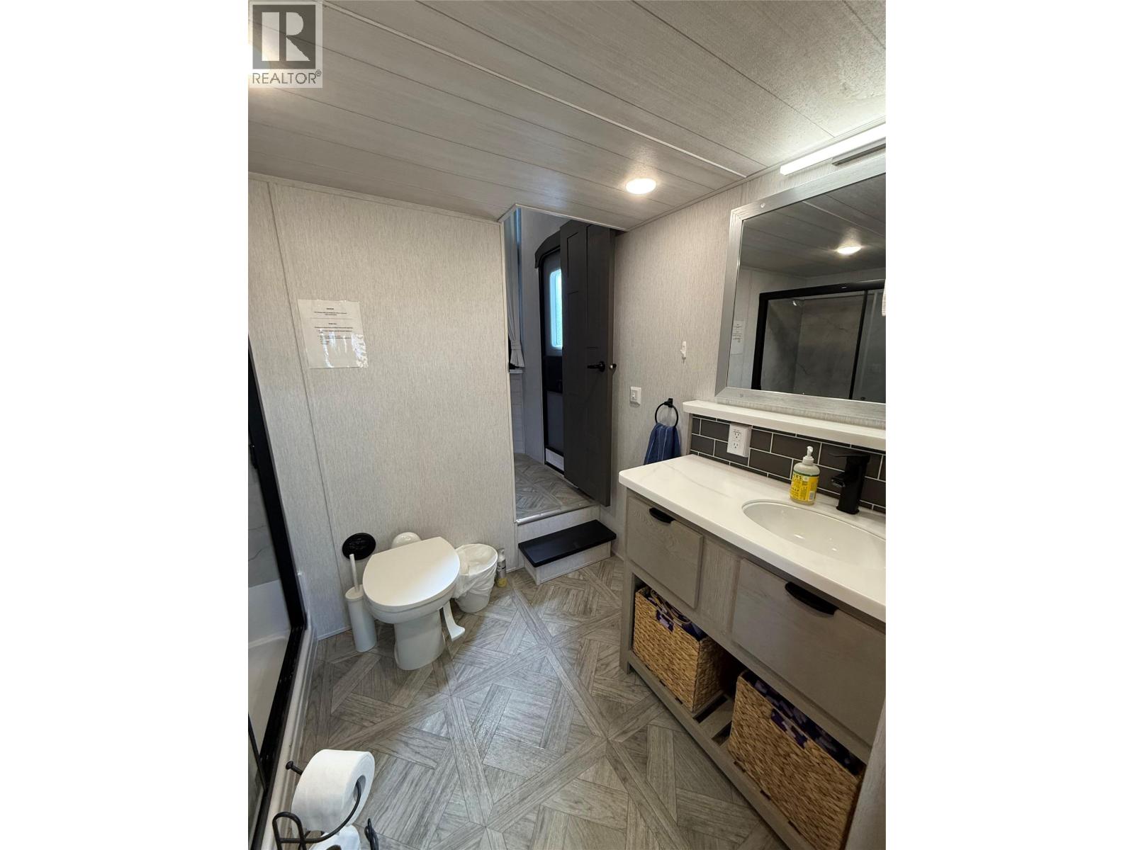 3890 Squilax Anglemont Road Unit# 93