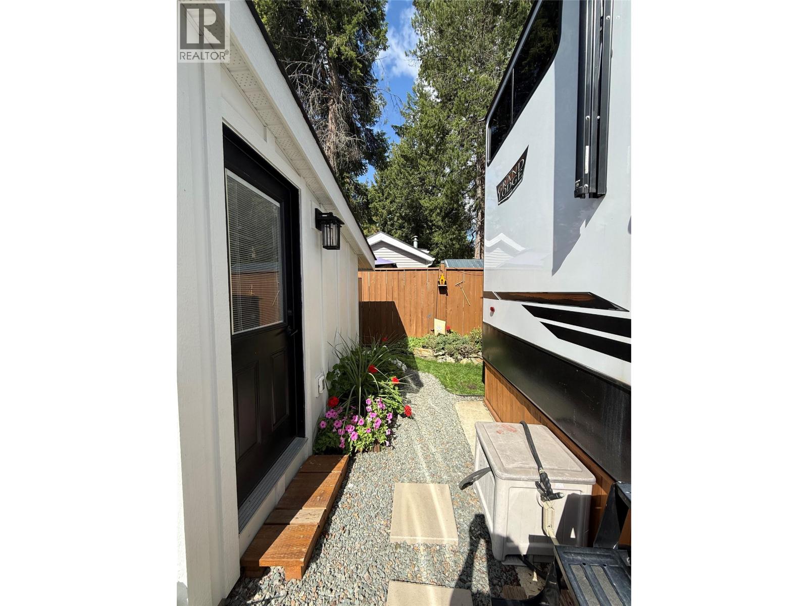 3890 Squilax Anglemont Road Unit# 93