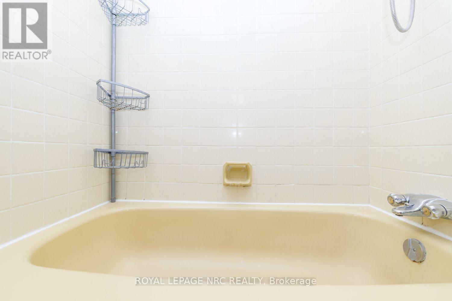 50 Lakeshore Rd Unit 44 Road, St. Catharines, Ontario  L2N 6P8 - Photo 28 - X13052434