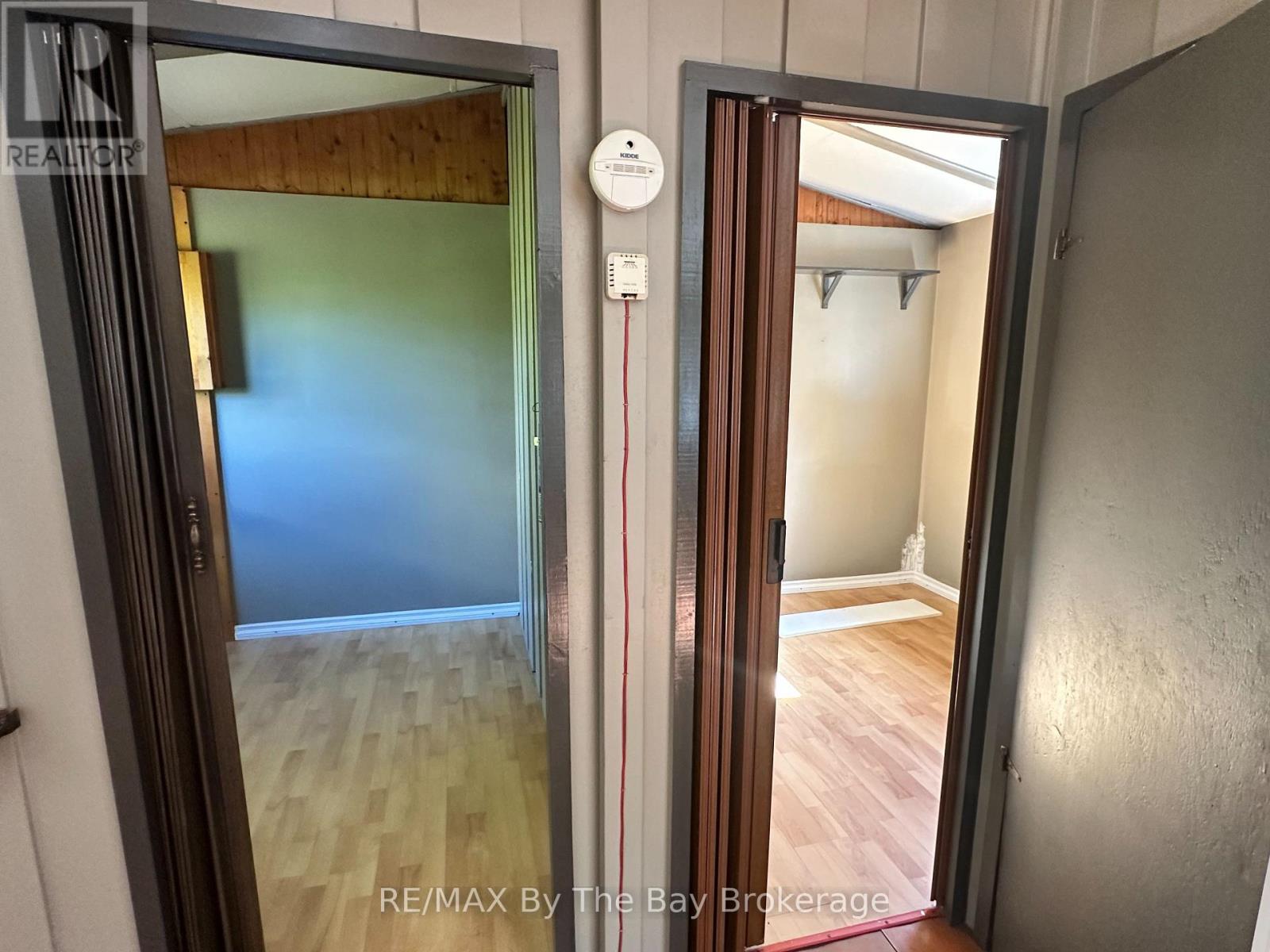 755 Shore Lane, Wasaga Beach, Ontario  L9Z 2C7 - Photo 6 - S13856018