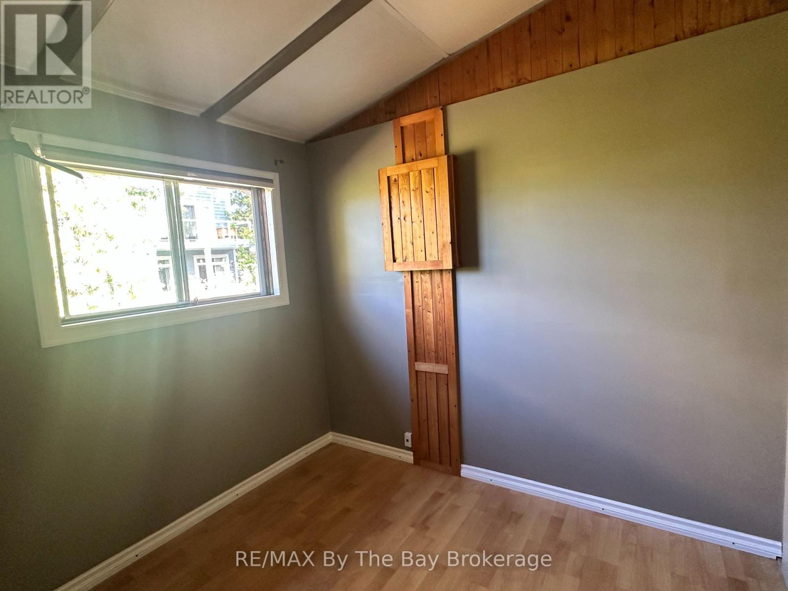 755 Shore Lane, Wasaga Beach, Ontario  L9Z 2C7 - Photo 8 - S13856018