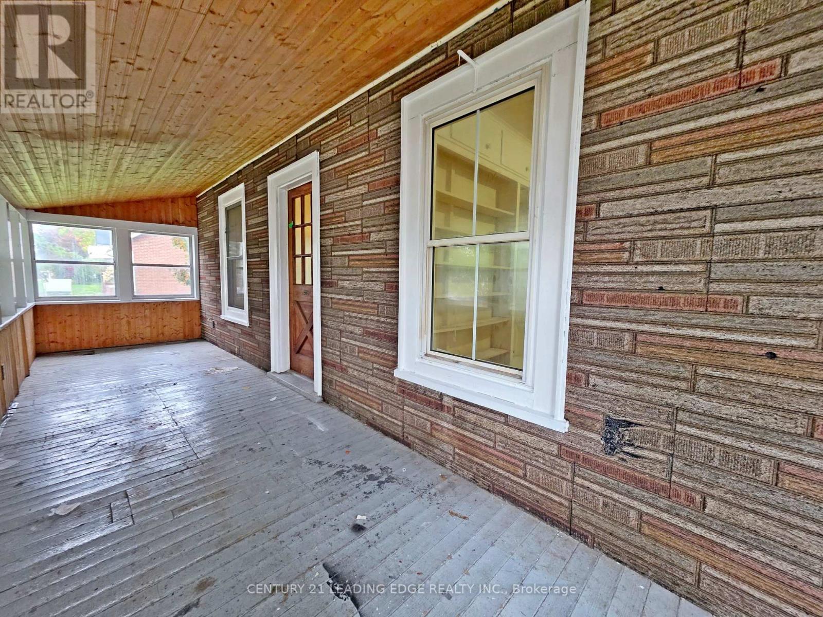 49 High Street, Georgina, Ontario  L0E 1R0 - Photo 2 - N13855964