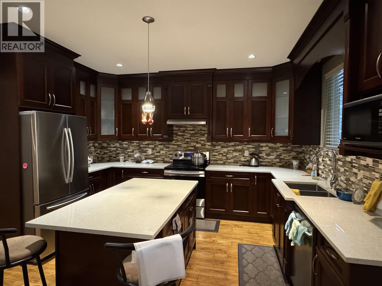 3373 FRANCIS CRESCENT