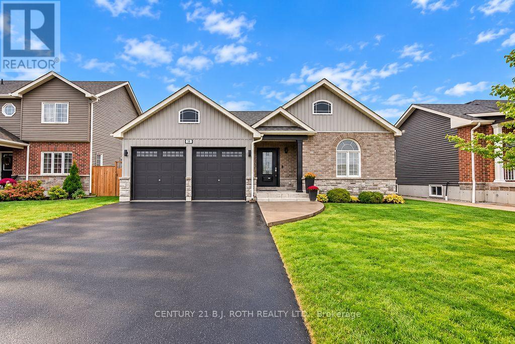 38 Beverly Street, Springwater, Ontario  L0L 1P0 - Photo 1 - S13855928