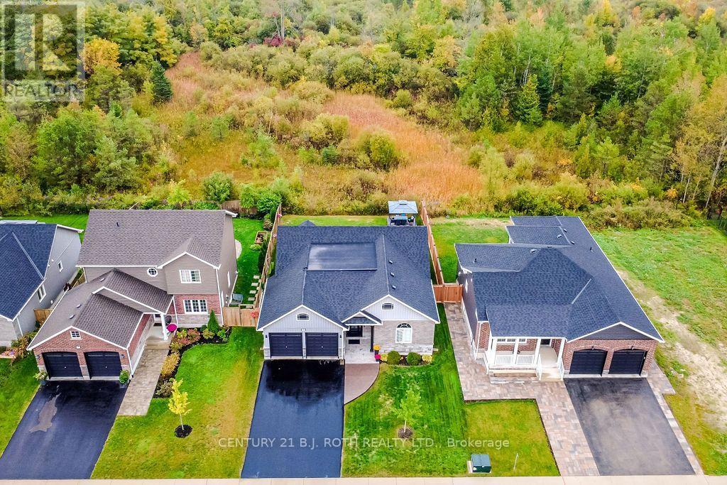 38 Beverly Street, Springwater, Ontario  L0L 1P0 - Photo 2 - S13855928