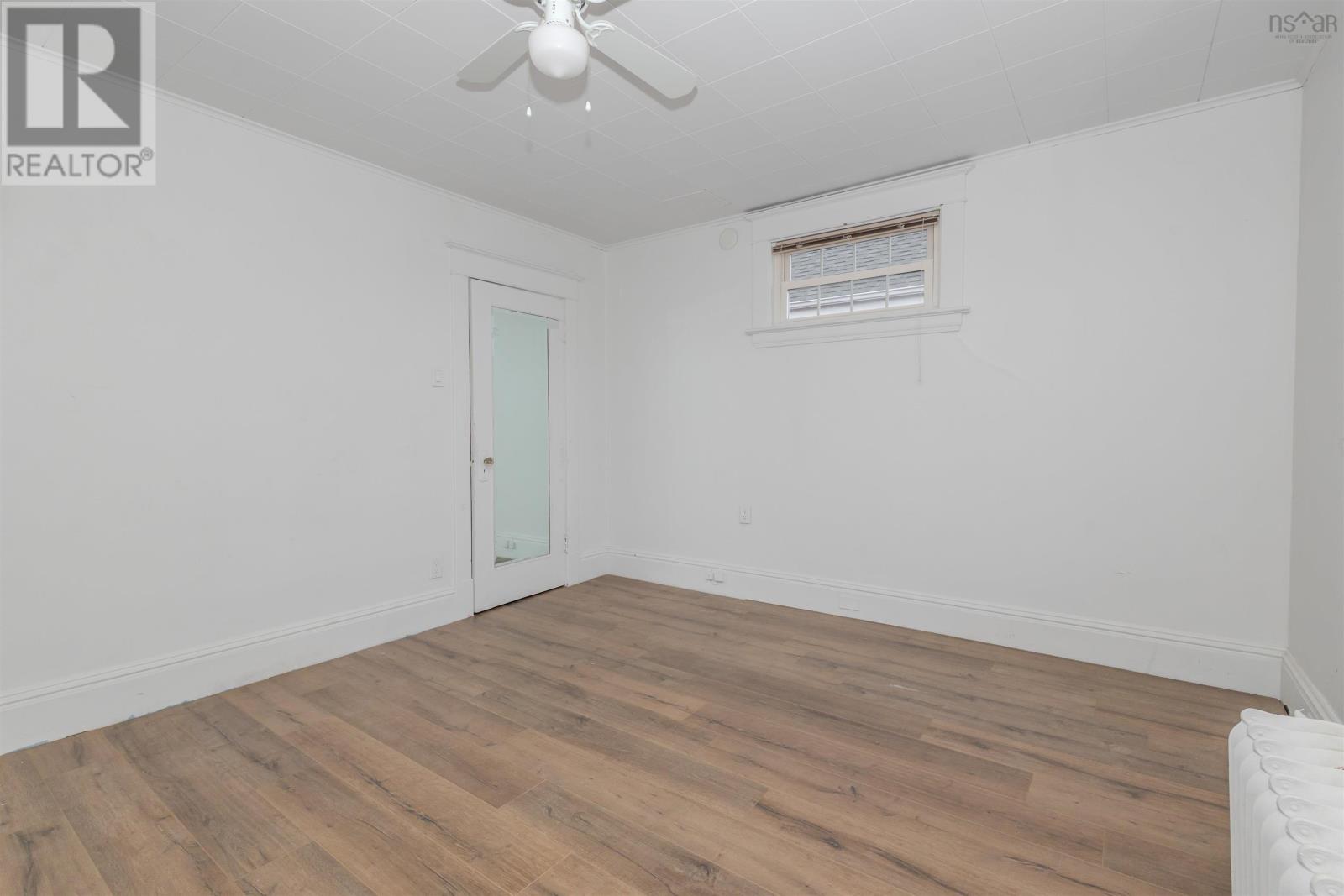 57 Catherine Street, Glace Bay, Nova Scotia  B1A 2J8 - Photo 35 - 202625002