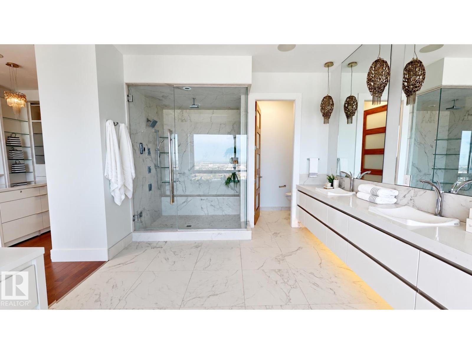 #3201 11969 JASPER AV NW