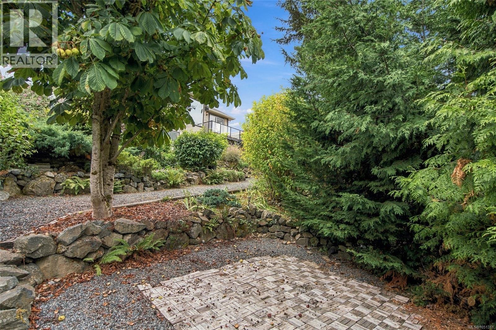 523 Louise Rd