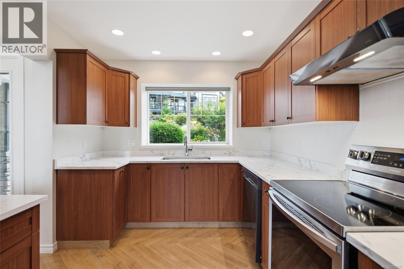 523 Louise Rd