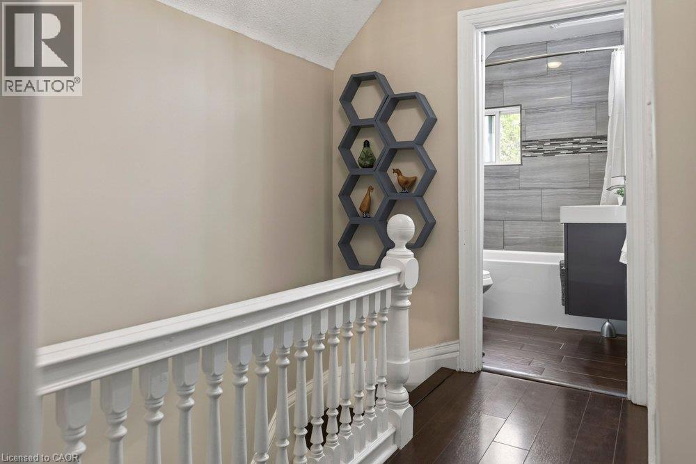 427 Jackson Street W, Hamilton, Ontario  L8P 1N3 - Photo 15 - 40867194