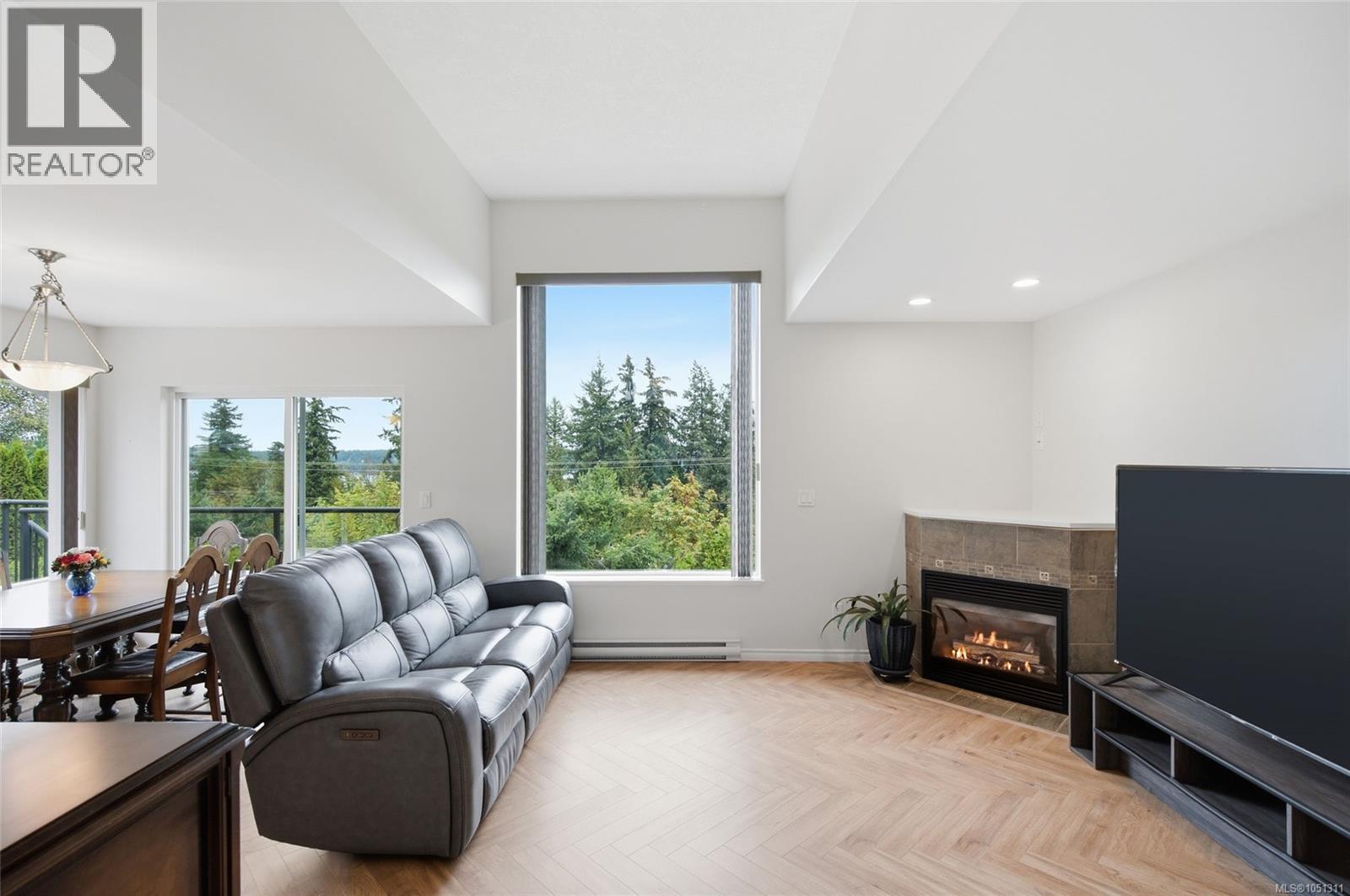 523 Louise Rd