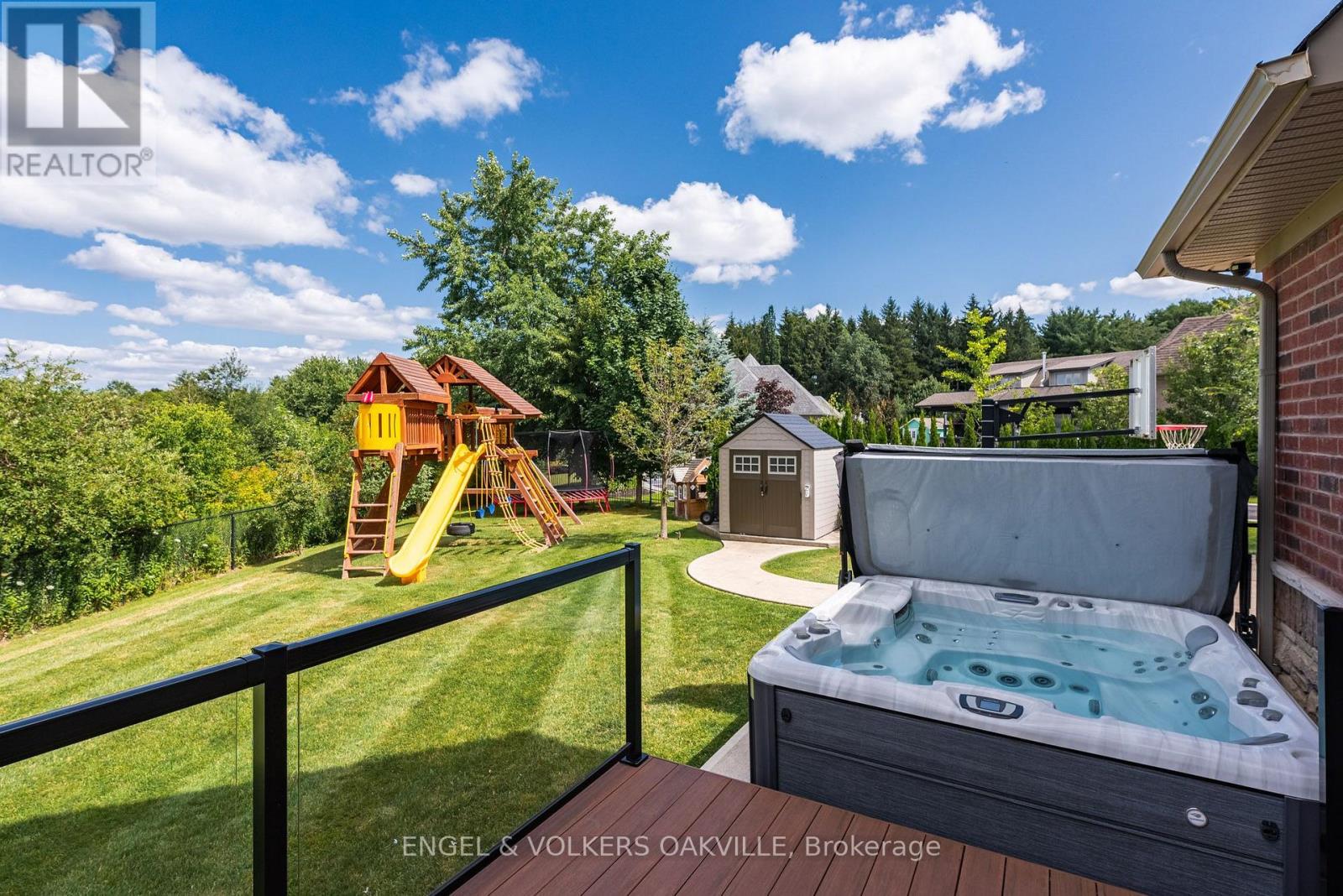 33 Barraclough Boulevard, Halton Hills, Ontario  L7G 0E8 - Photo 14 - W13855954