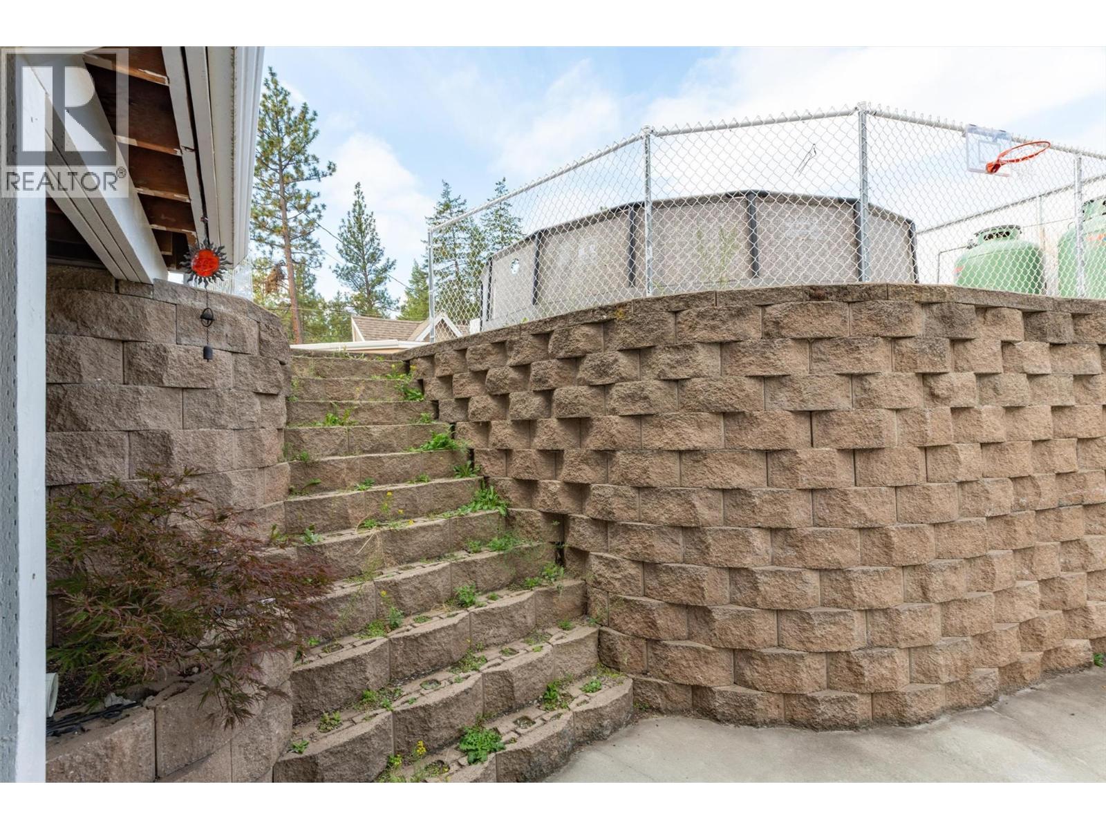 674 Muir Road, Kelowna, British Columbia  V1Z 3W2 - Photo 35 - 10399655