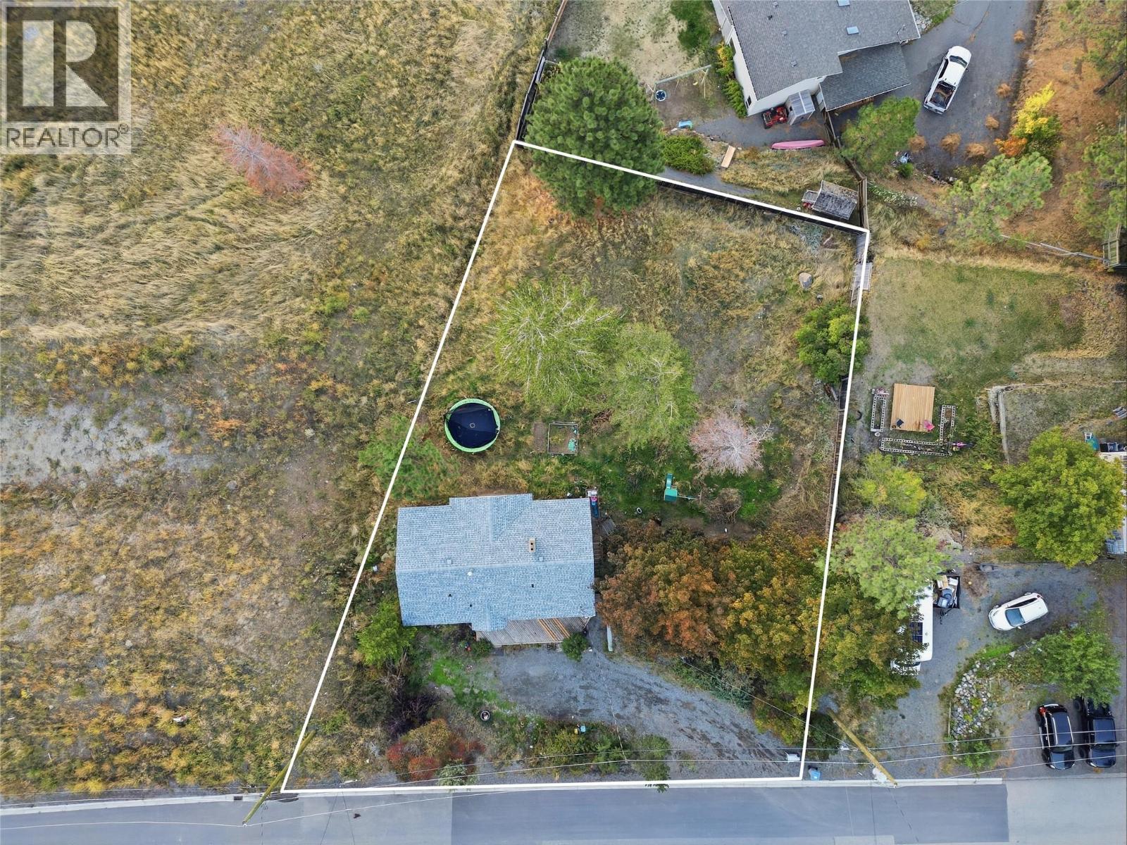 1202 CRESTWOOD Drive
