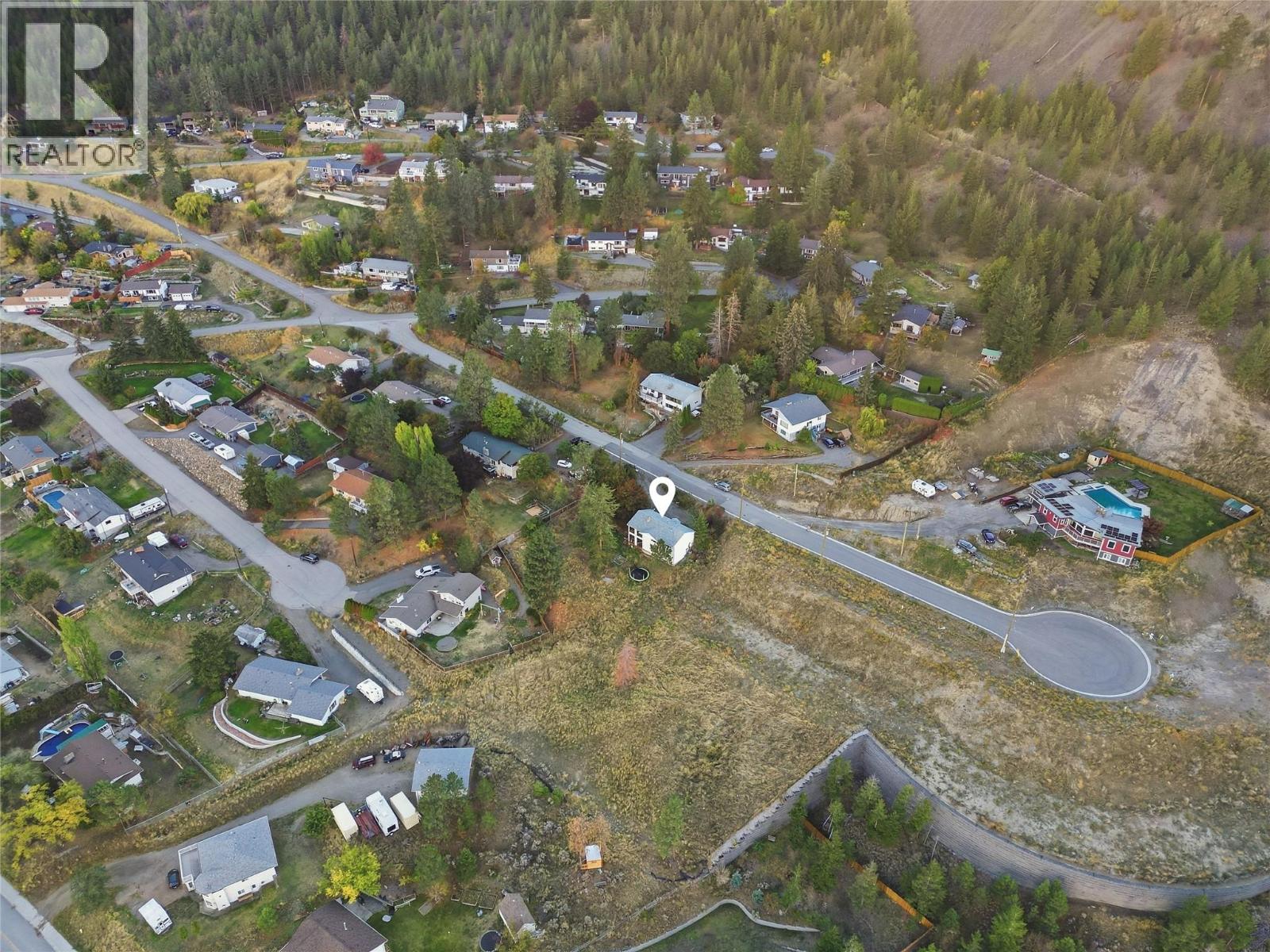 1202 CRESTWOOD Drive