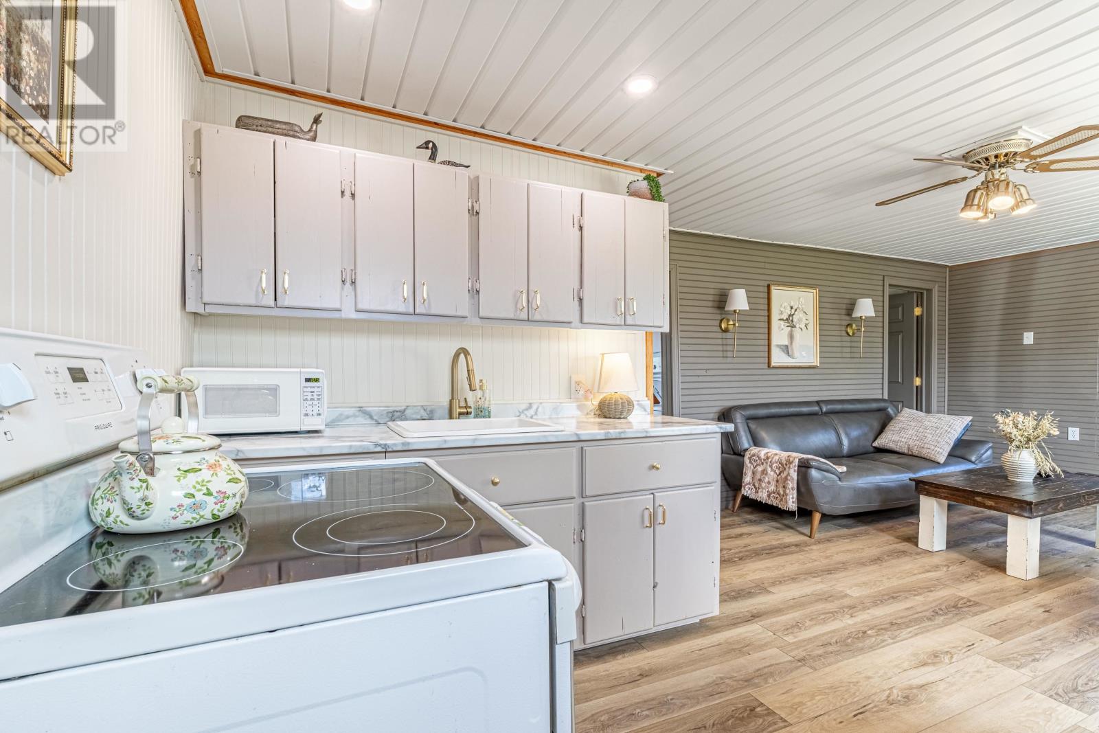 220 Thompson Point Road, Margate, Prince Edward Island  C0B 1M0 - Photo 13 - 202625000