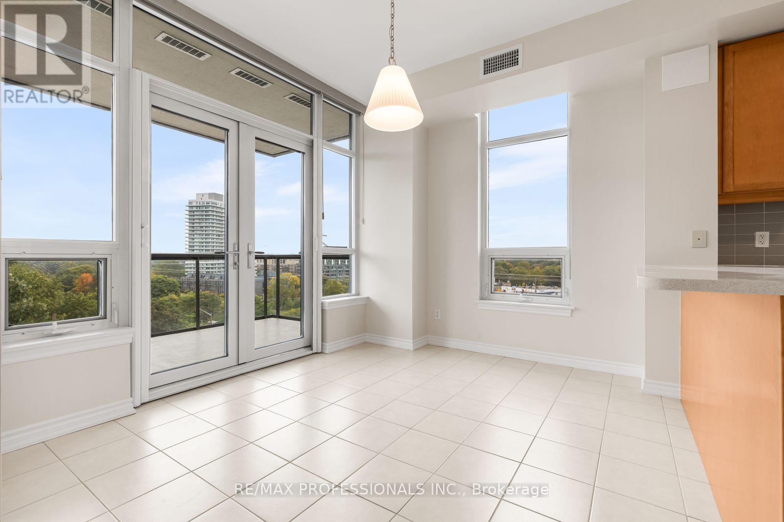 816 - 1135 Royal York Road, Toronto, Ontario  M9A 0C3 - Photo 7 - W13848398