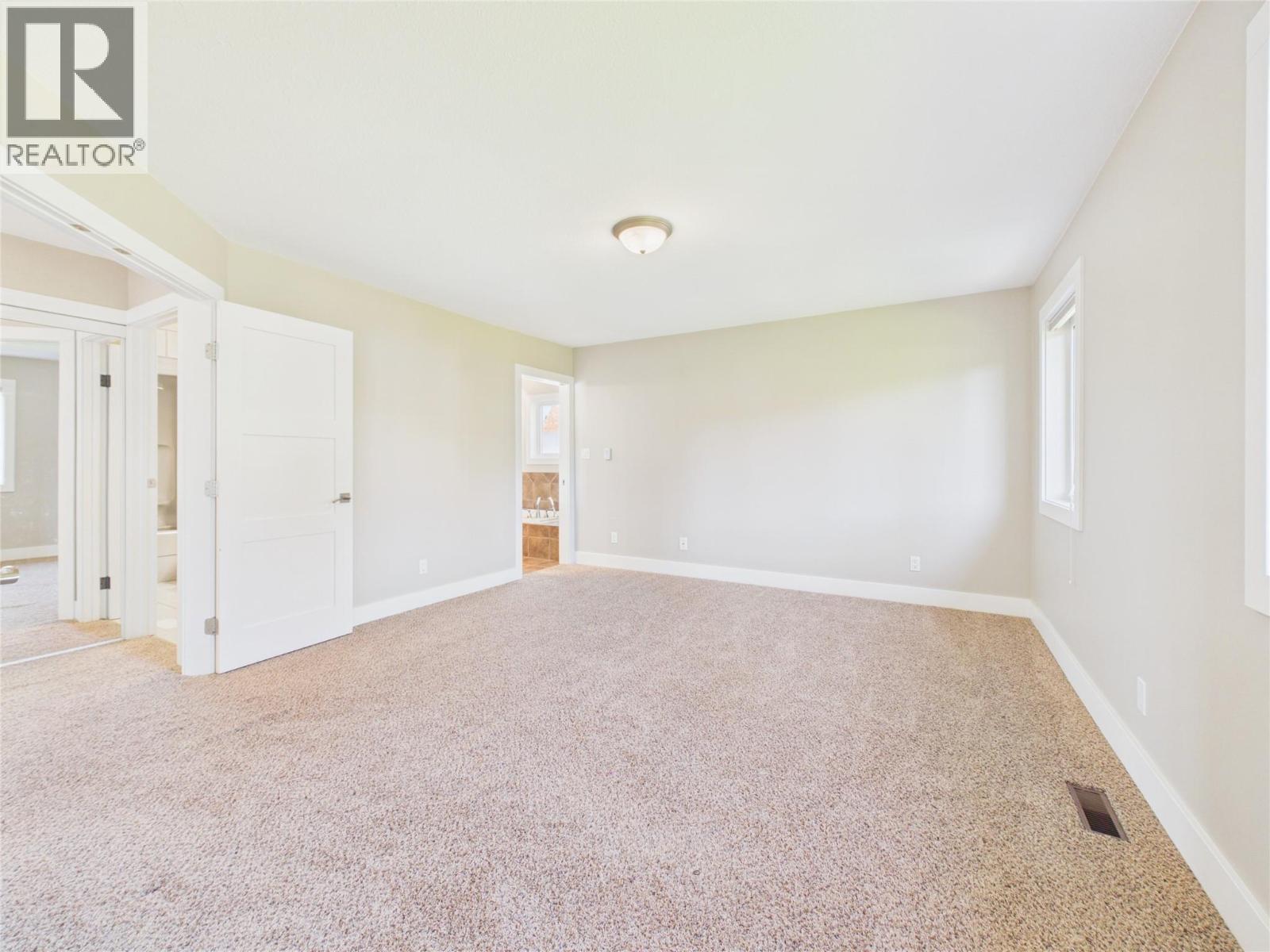 216 31st Avenue S, Cranbrook, British Columbia  V1C 5W5 - Photo 38 - 10402541