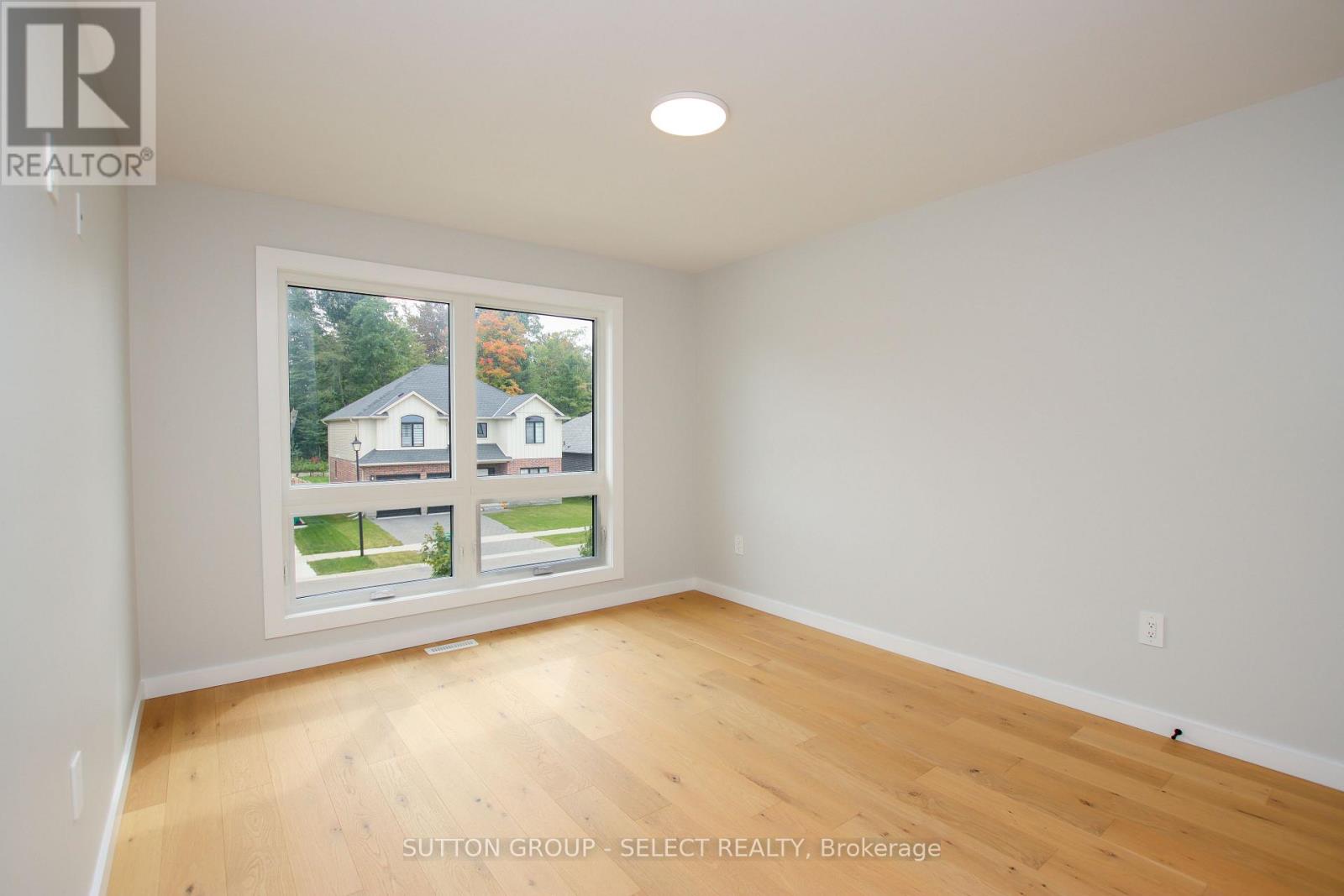88 Optimist Drive, Southwold, Ontario  N5P 3T2 - Photo 36 - X13856046