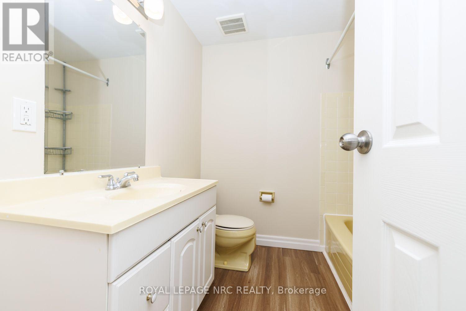 50 Lakeshore Rd Unit 44 Road, St. Catharines, Ontario  L2N 6P8 - Photo 27 - X13052434