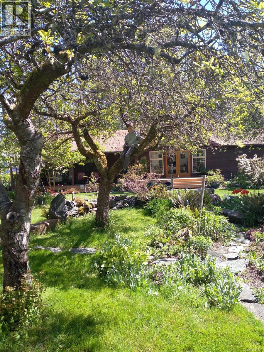 665 Fox Rd, Quadra Island, British Columbia  V0P 1N0 - Photo 69 - 1051420