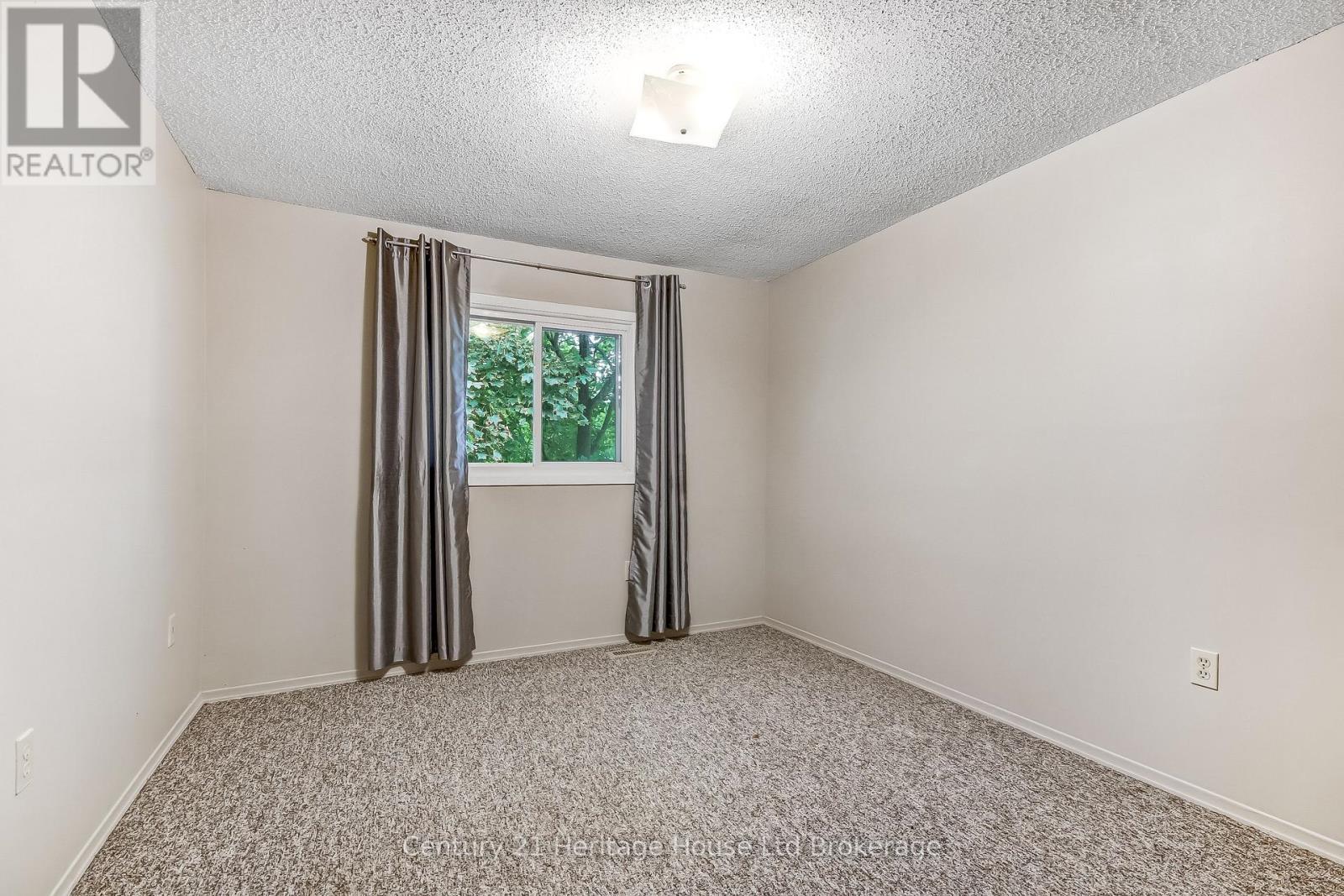 37 - 455 Springbank Avenue N, Woodstock, Ontario N4T 1R1 - Photo 6 - X13856032