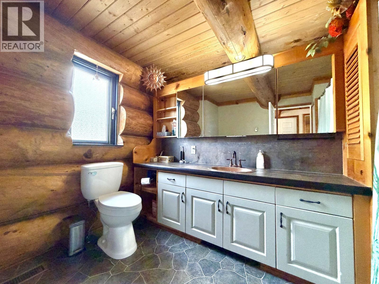 2175 White Road, Williams Lake, British Columbia V2G 5H1 - Photo 11 - R3171862