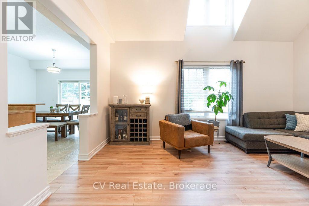 1117 Muriel Street, Innisfil, Ontario  L9S 4W5 - Photo 11 - N13856274