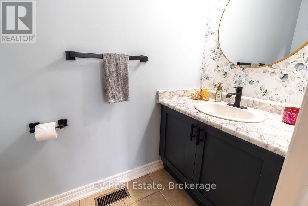 1117 Muriel Street, Innisfil, Ontario  L9S 4W5 - Photo 20 - N13856274