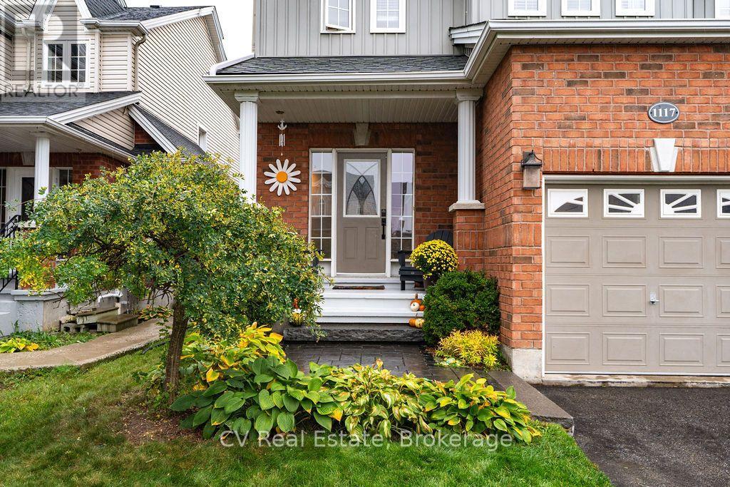 1117 Muriel Street, Innisfil, Ontario  L9S 4W5 - Photo 3 - N13856274