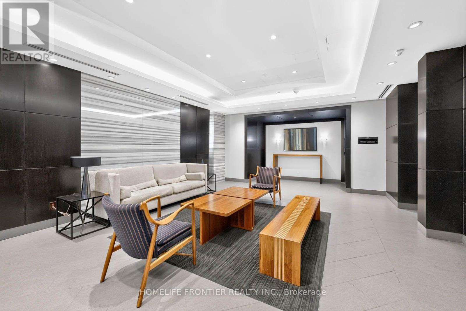 706 - 2 Old Mill Drive, Toronto, Ontario  M6S 0A2 - Photo 33 - W13853874