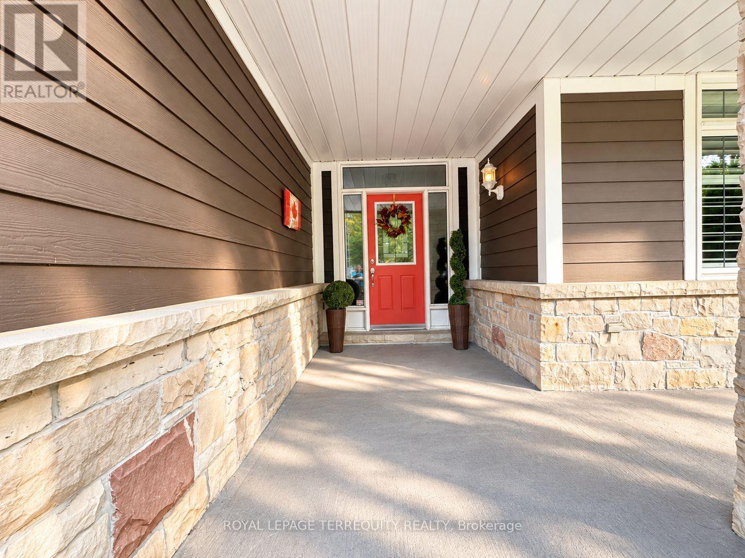 15 Muskoka Bay Boulevard, Gravenhurst, Ontario  P1P 0A1 - Photo 3 - X13855606