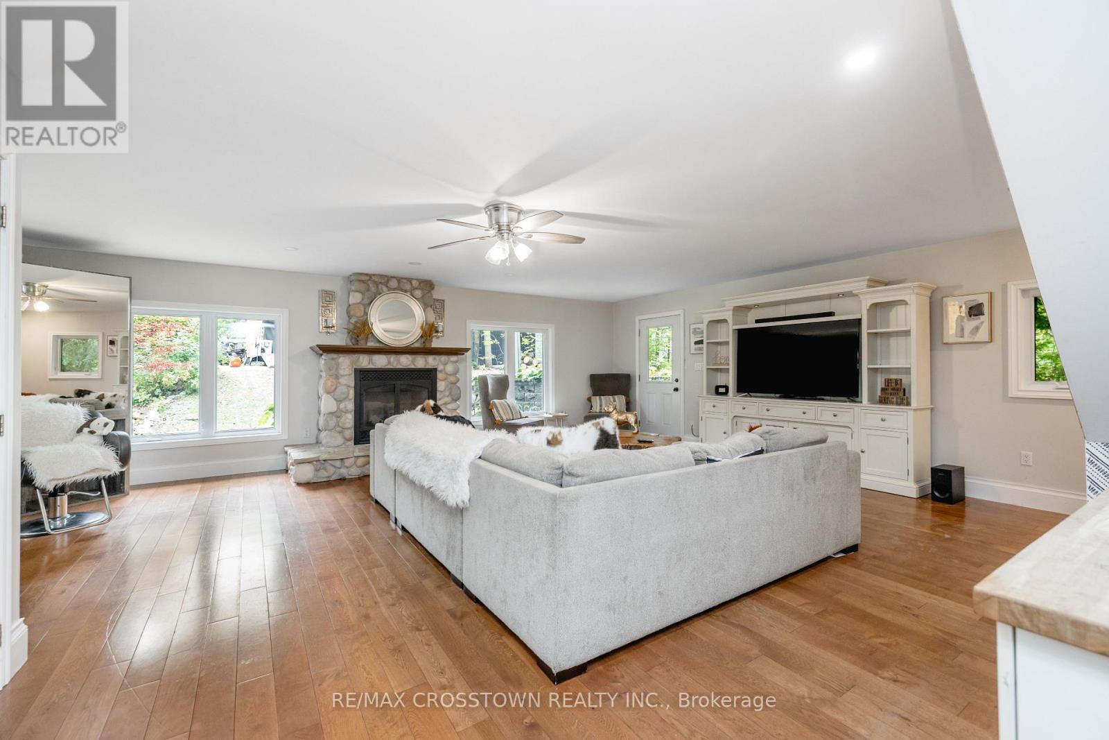 4454 Rosalyn Drive, Severn, Ontario  L0K 2B0 - Photo 15 - S13856260