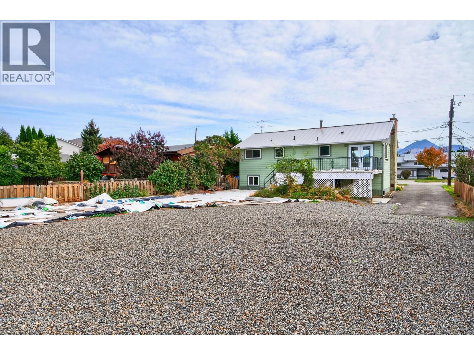828 MCBRIDE Street