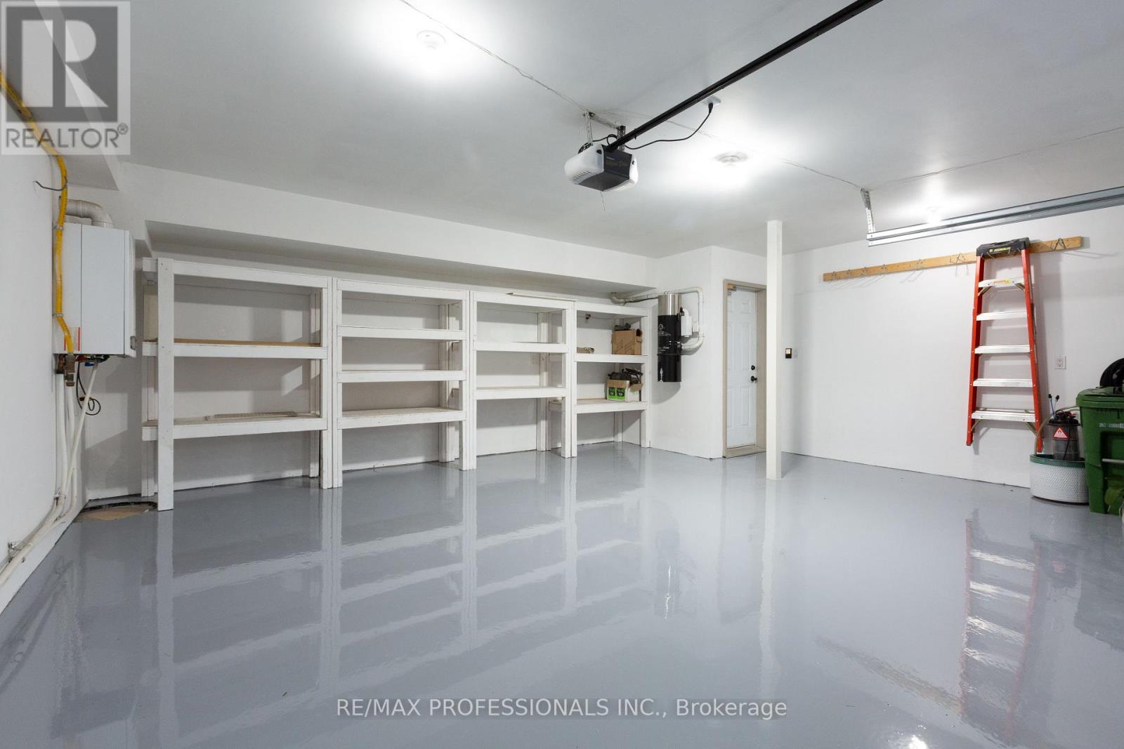 18 Hillcroft Drive, Toronto, Ontario  M9B 4X5 - Photo 40 - W13856084
