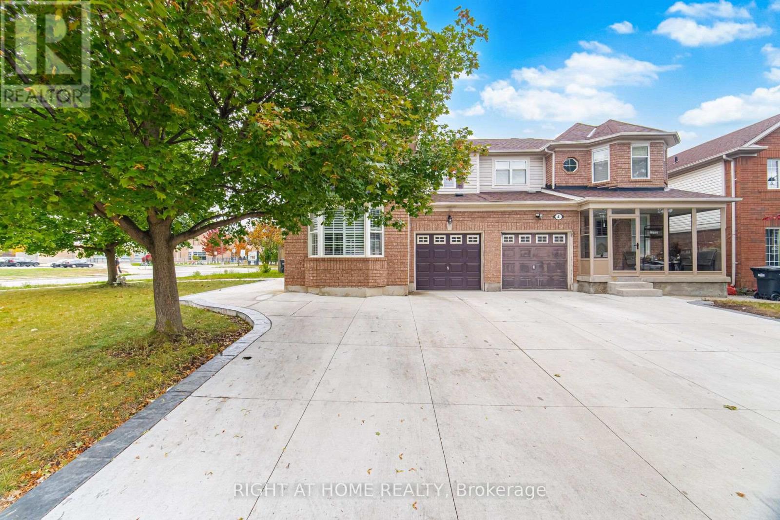 355 Brisdale Drive, Brampton, Ontario  L7Z 3M6 - Photo 3 - W13856124