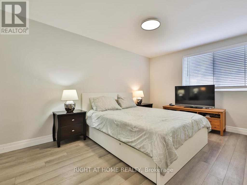 3174 Weston Road, Toronto, Ontario  M9M 2T6 - Photo 16 - W13856186