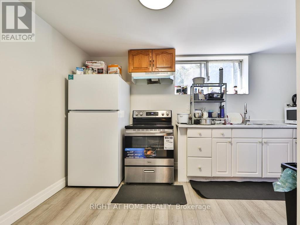 3174 Weston Road, Toronto, Ontario  M9M 2T6 - Photo 30 - W13856186