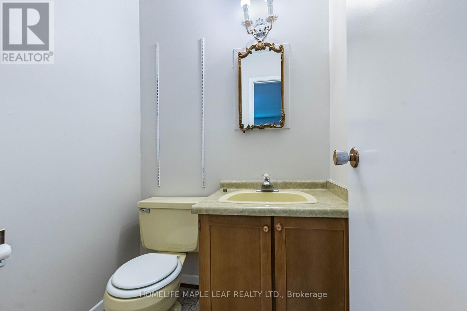 16 Zealand Road, Toronto, Ontario  M9R 3W4 - Photo 13 - W13856212