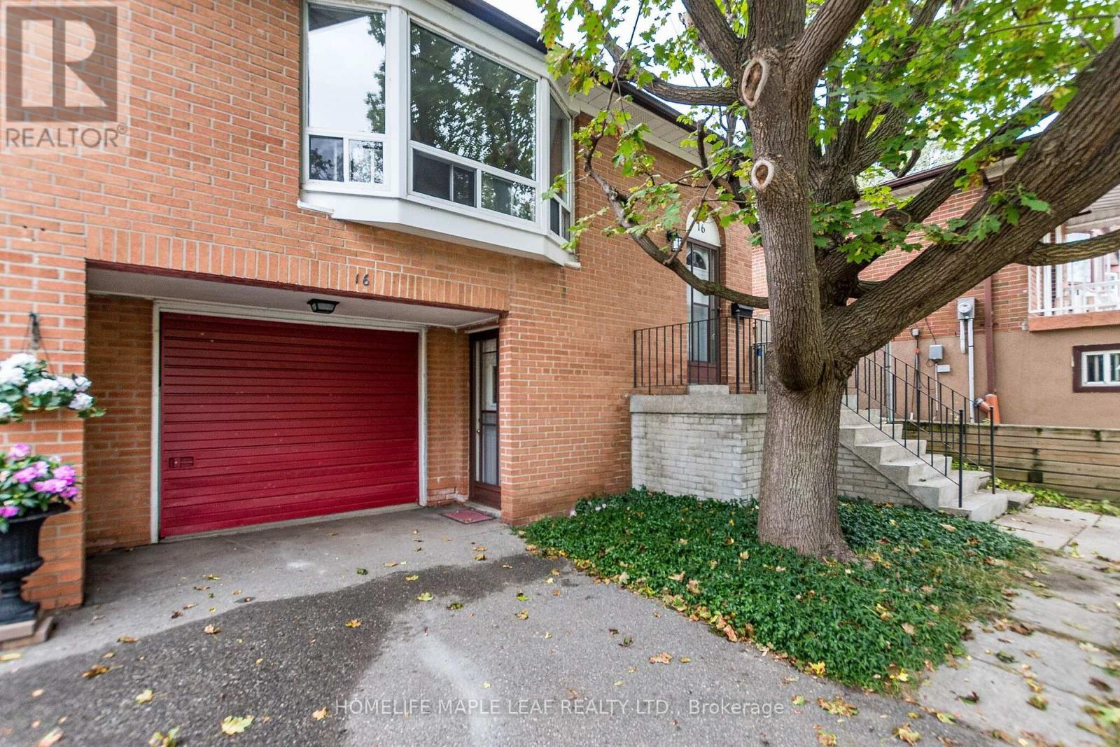 16 Zealand Road, Toronto, Ontario  M9R 3W4 - Photo 2 - W13856212
